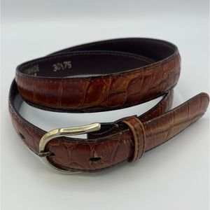 Womens Gator Cowhide Belt 30 75 Medium Brass Buckle Brown Made In USA Cracking